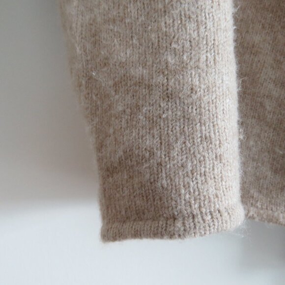 NEUFLORA Two Tone Lynnefield Wrap Sweater in Neutral Tan Quiet Luxury - Size M - Picture 5 of 13